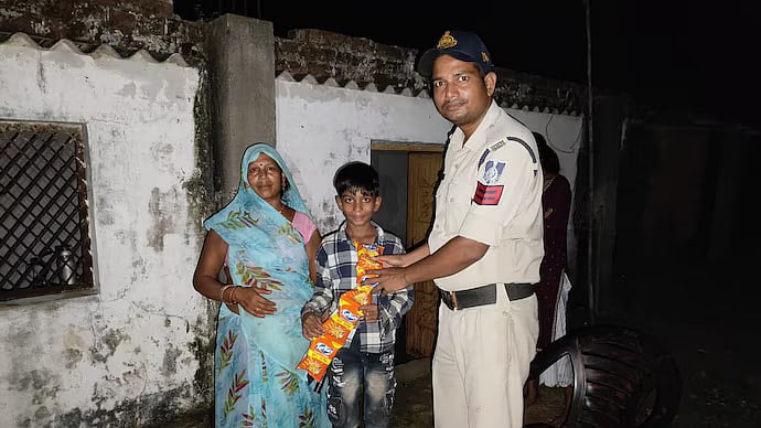 MP News! Denied ₹20 For Kurkure, Child Calls Police In Singrauli; Complains About Mom & Sister--...