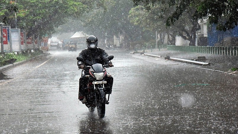 Karnataka Weather: Heavy Rainfall Is Predicted In These Districts; Here's What IMD Says 