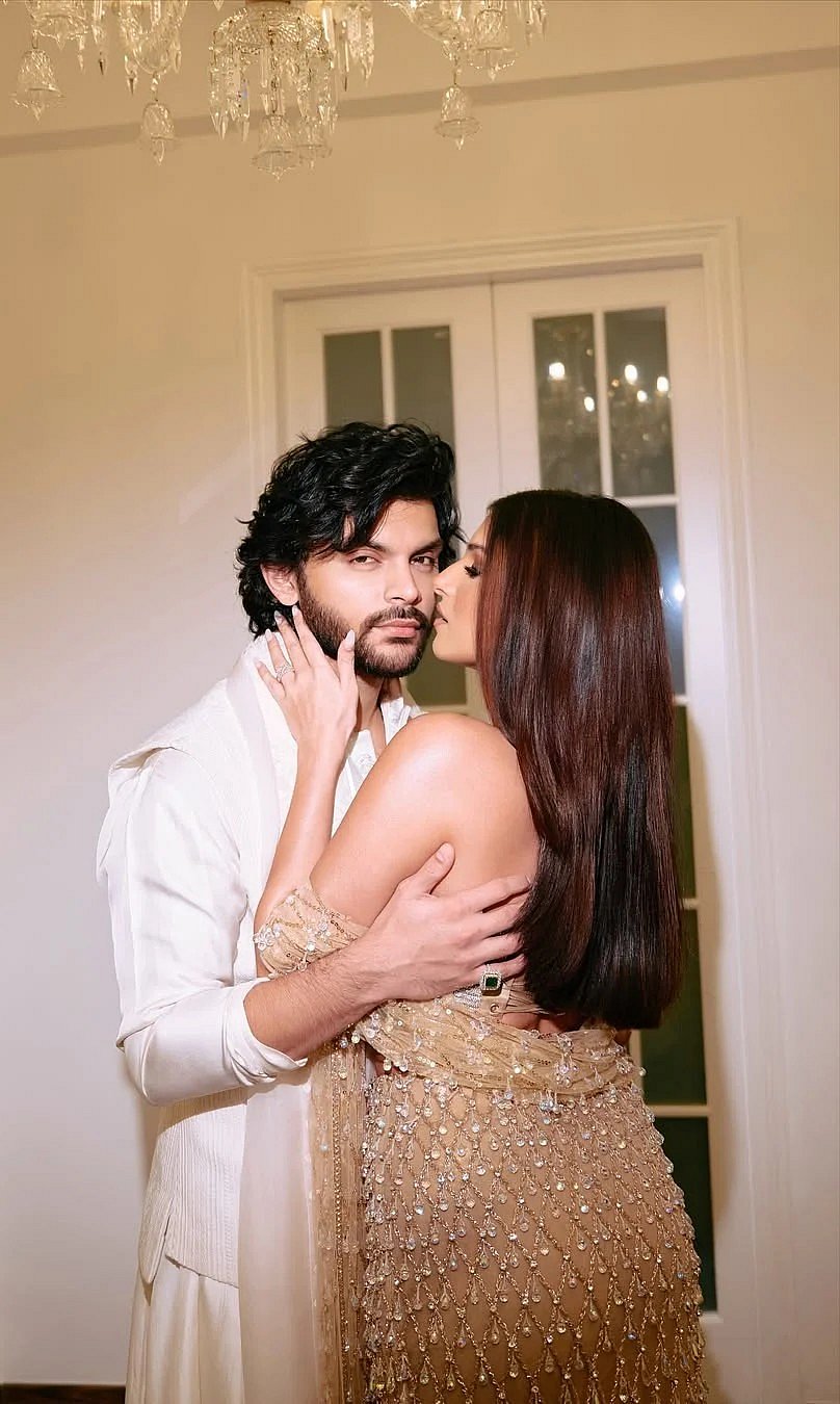 PDA Overload! Tara Sutaria Shares Cosy Diwali Moments With Boyfriend Veer Pahariya