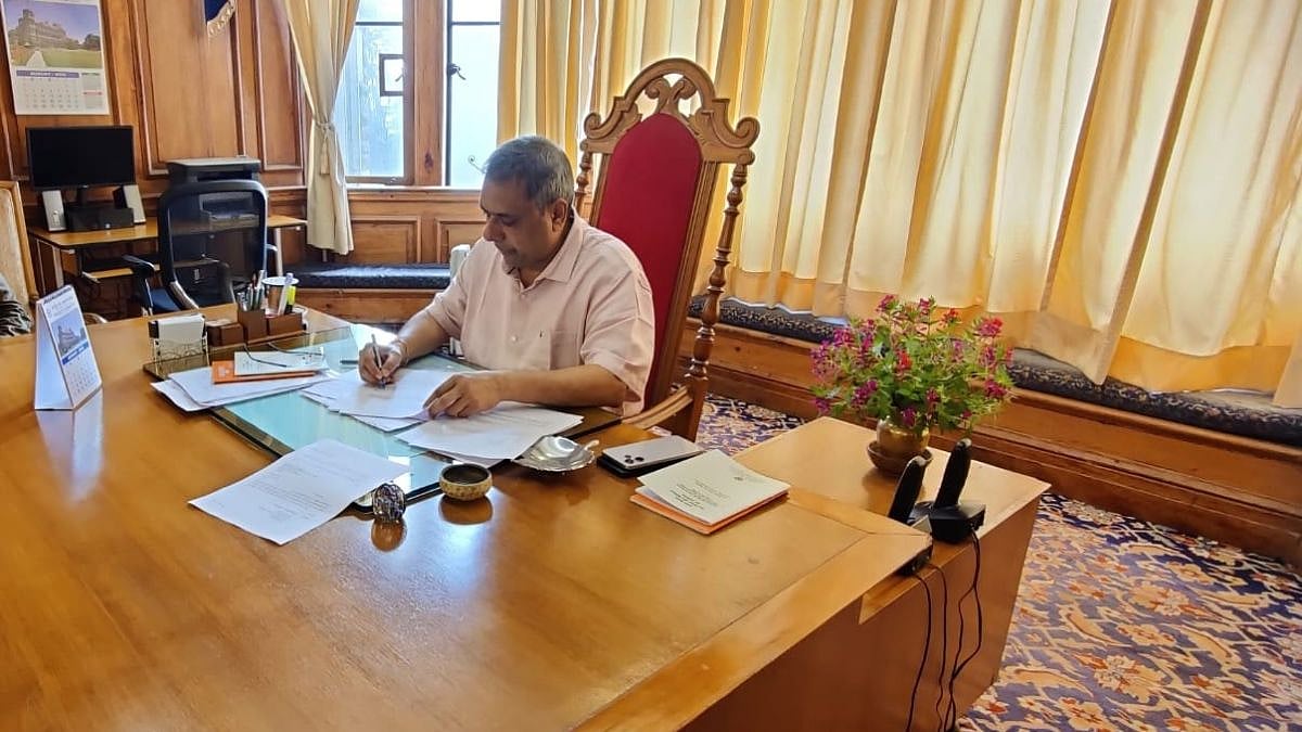 Professor Himanshu Kumar Chaturvedi Assumes Charge As Director Of Indian Institute Of Advanced Study