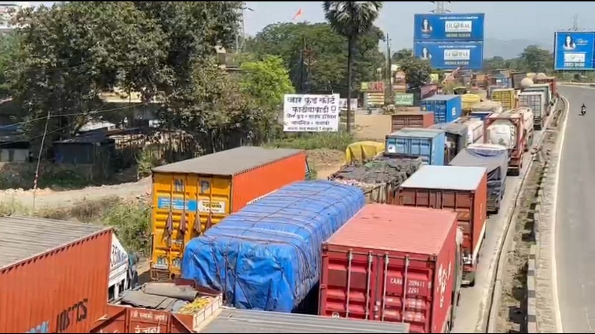Mumbai-Ahmedabad Highway: Over 500 Students Stranded Without Food Or Water For 12 Hours Due To 70-Km...