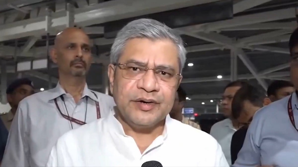 Ashwini Vaishnaw Boards Crowded Train, Interacts With Passengers At New Delhi Railway Station Amid...