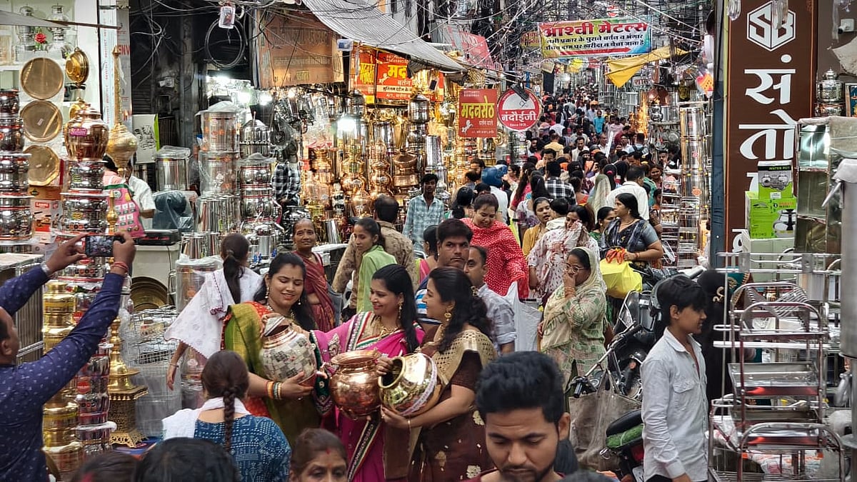 Indore Dhanteras 2025: 25% Decline In Overall Sales Compared To Last Year; Electronics, Auto Sales...