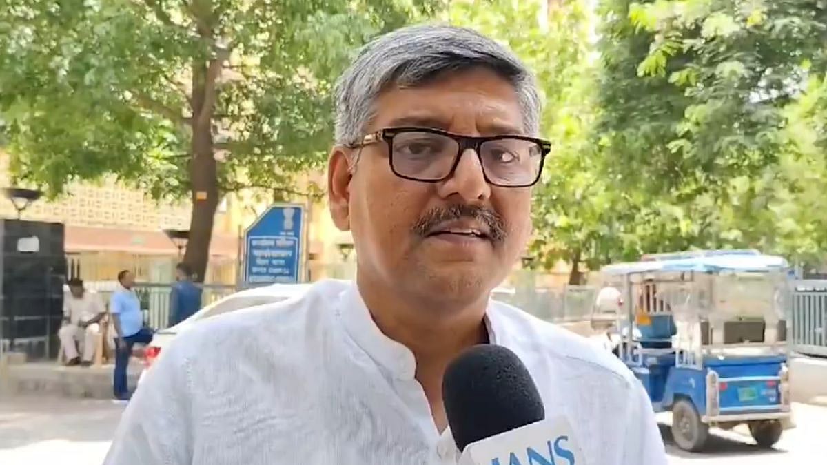 Bihar Congress Spokesperson Anand Madhav Resigns, Slams Party Over 'Unfair' Ticket Distribution
