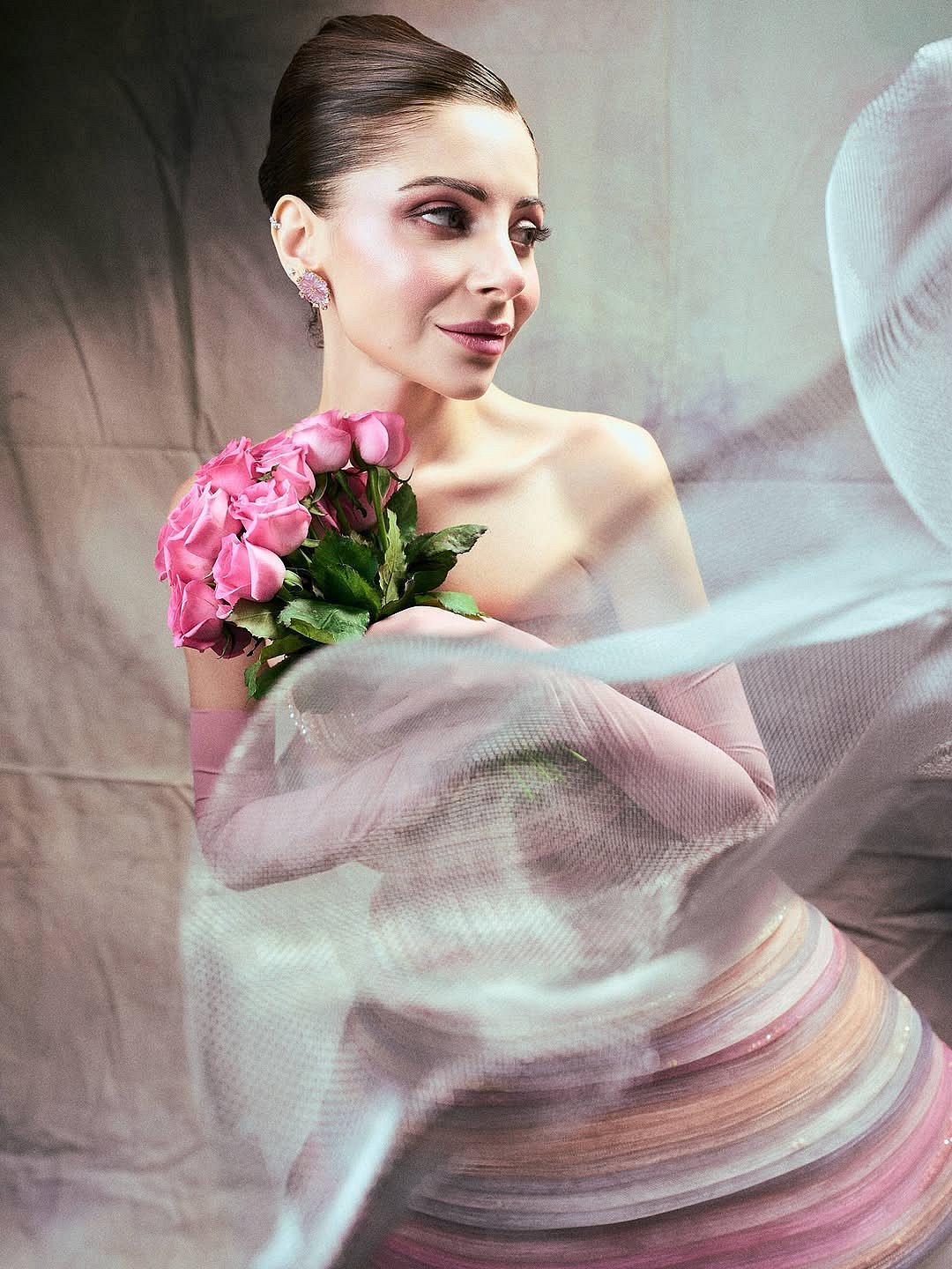 Kanika Kapoor's Voluminous Pastel Gown Turns Heads At Pink Ball 2025