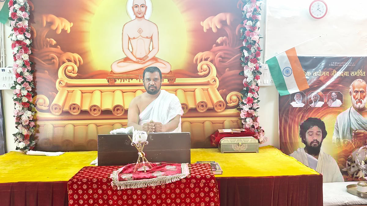 Mumbai News: Jain Monk Nilesh Chandra Vijay To Begin Hunger Strike Post-Diwali Over Pigeon Feeding...
