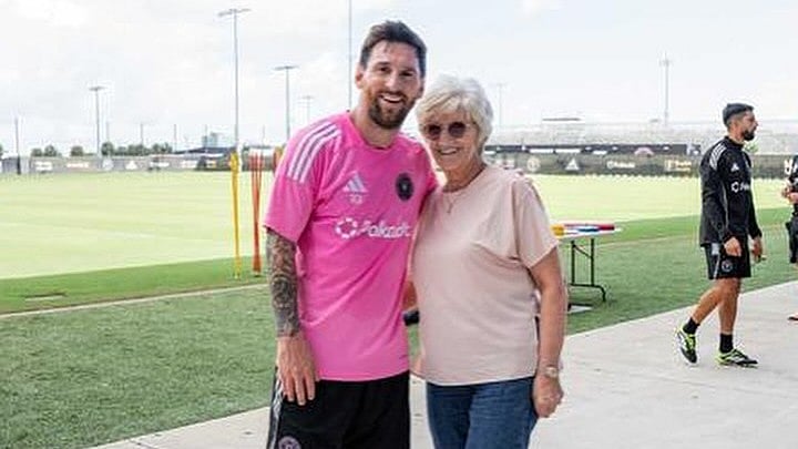 Heartwarming! David Beckham's Mom Meets Lionel Messi For First Time; Check Pics