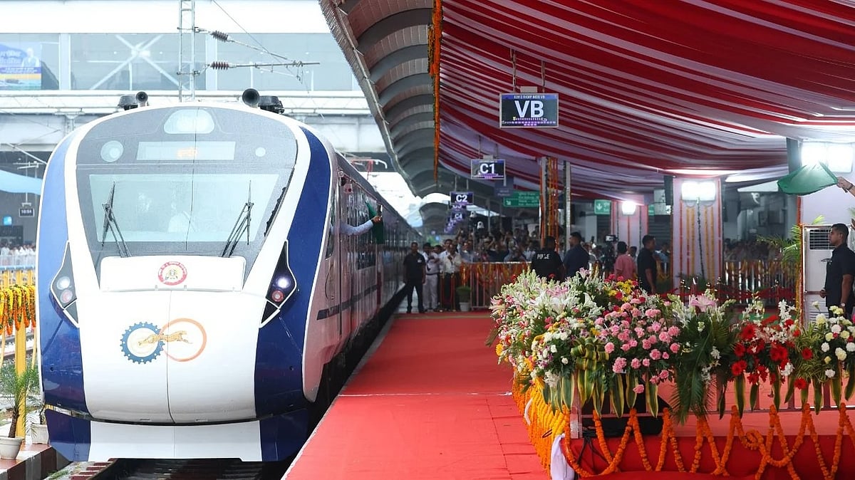 Pune-Nanded Vande Bharat Express Likely From December 2025: All You Need To Know About Launch Date, Route, Fare | FP Photo