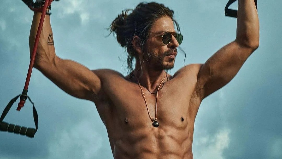 Secret To Shah Rukh Khan's Toned Body At 60: Two Meals A Day & No Snacking