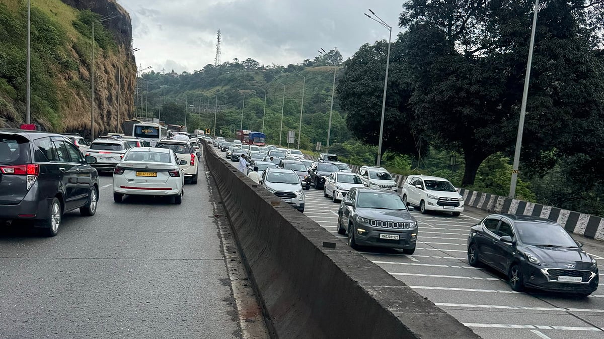 Massive Traffic Jams On Pune–Mumbai & Other Highways As People Return After Diwali Holidays - VIDEOS