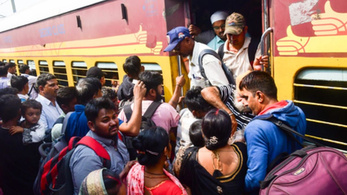 RJD Supremo Lalu Prasad Yadav Accuses NDA Of Lying Over Special Trains For Chhath, Calls Claims Misleading
