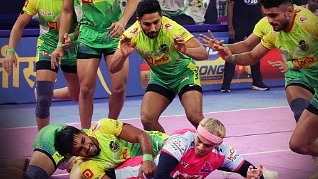 Dominant Patna Pirates Crush Jaipur Pink Panthers 48-32 To Reach Eliminator 2 In Pro Kabaddi League