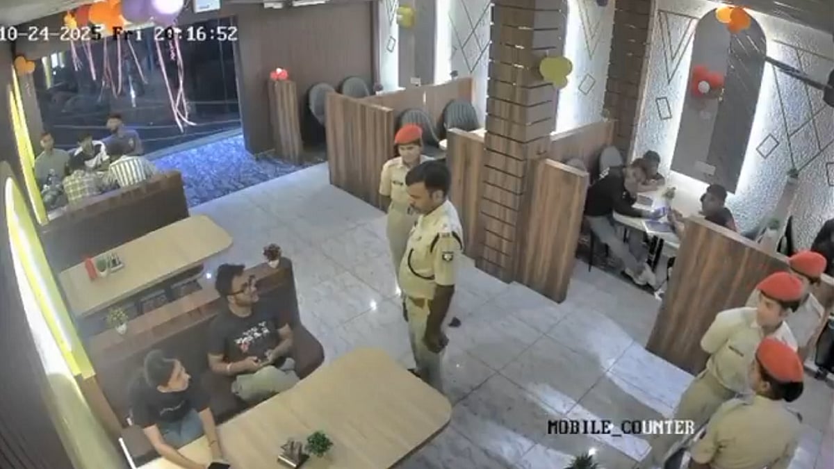 'Garmi Kam Dikhao, Behen Hai Toh Kya': Bihar Police Officer Misbehaves With Brother-Sister Duo At Restaurant In Katihar; CCTV Footage Viral