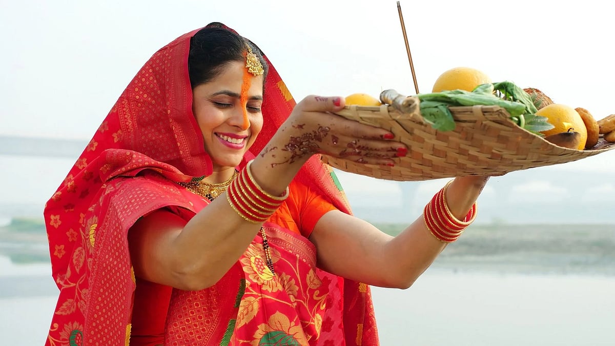 Chhath Puja Sunset Time 2025: Know Sandhya Arghya Muhurat In Bihar's Patna & Uttar Pradesh's Lucknow; Here's To Know More About The Sacred Festival