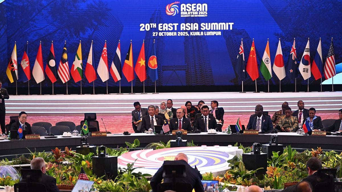 Kuala Lumpur Declaration Adopted At 20th East Asia Summit, Reaffirms Commitment To Peace, Stability | X @ASEAN