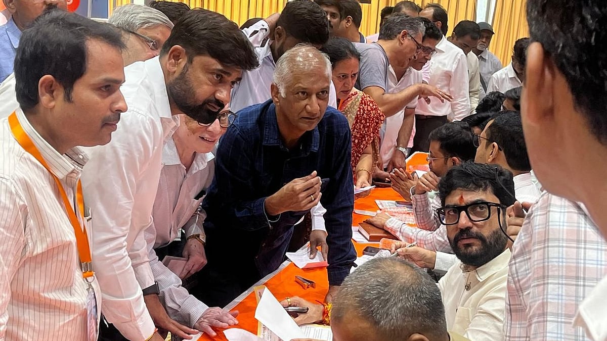 Pune: Balewadi Residents Meet Union Minister Murlidhar Mohol, Present Their Demands For Area's...