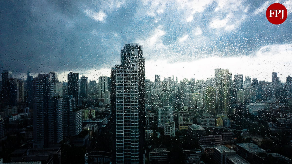 Mumbai Weather Update: Heavy Rains Lash Across SoBo, Power Cut At Fort; IMD Issues Yellow Alert