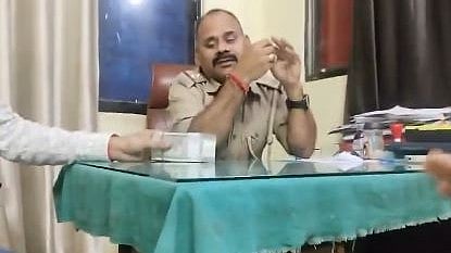 Lucknow Cop Caught Taking ₹2 Lakh Bribe To Remove Name From Gangrape Case - VIDEO