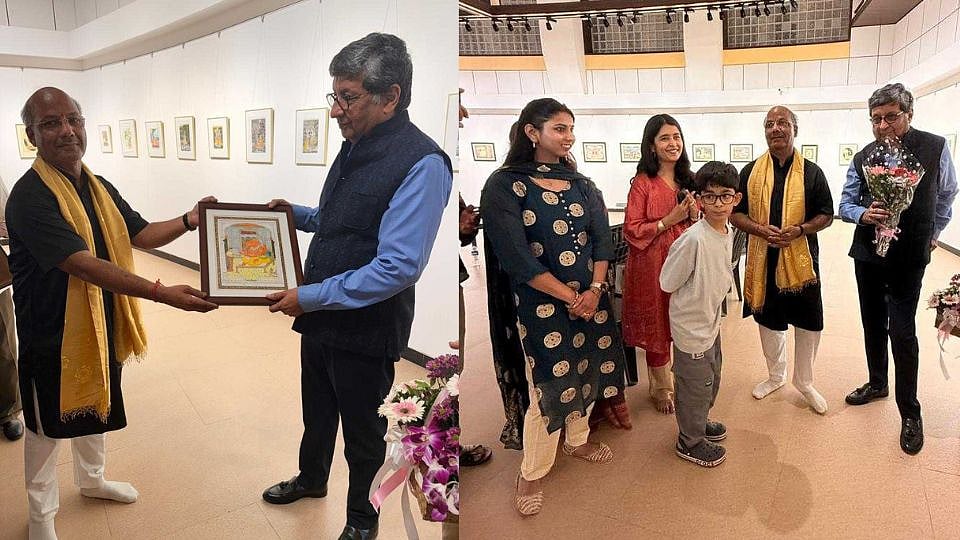 The artists interact with Chief Guest Maneck Davar