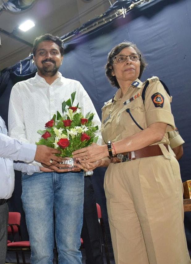 Rohit Athavale and other media persons in Pimpri-Chinchwad felicitated for their work in Om Kharat case by then Pune CP Rashmi Shukla
