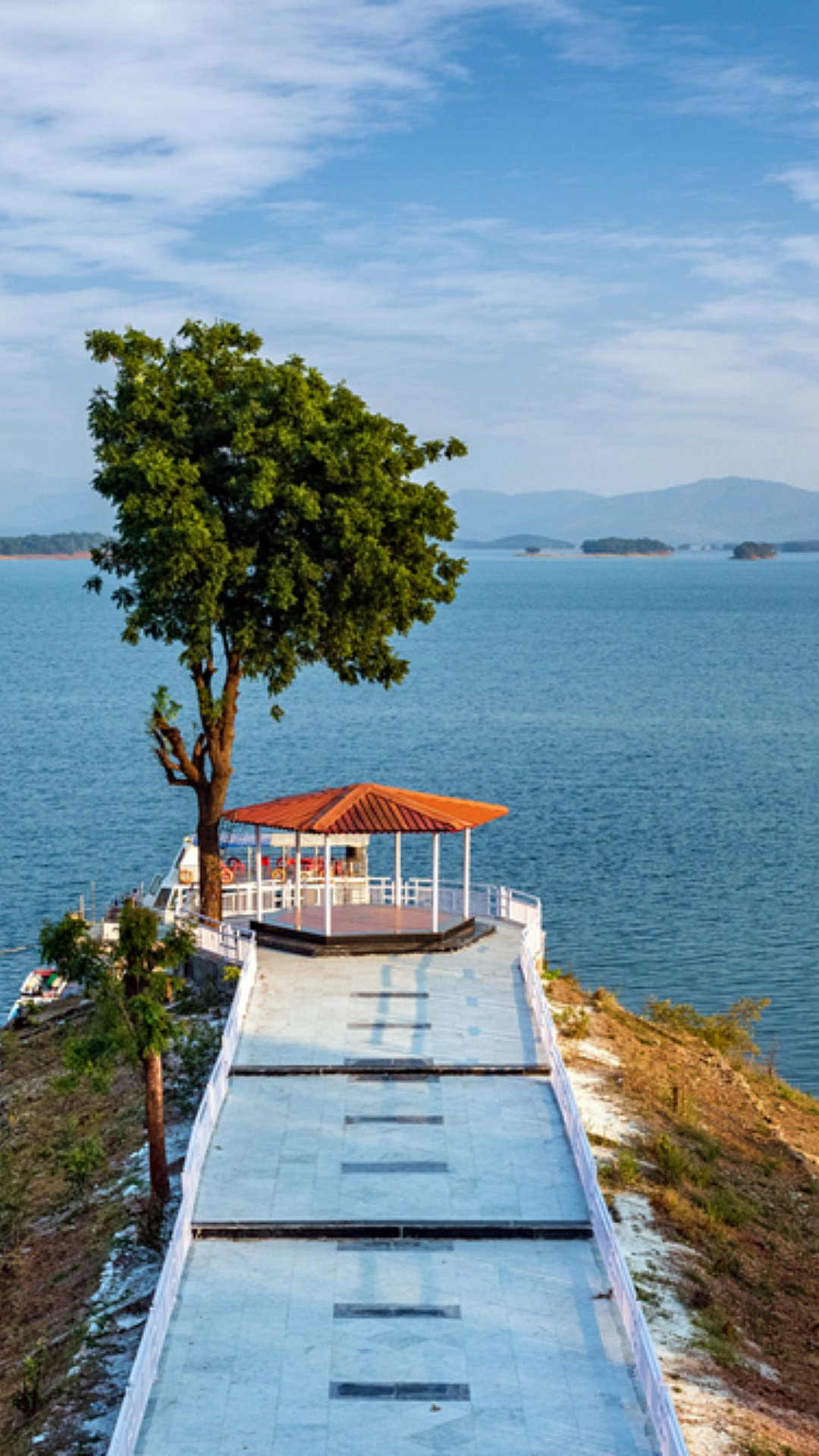 Madhya Pradesh's Lesser Known Gems: From Brihaspati Kund To Sarsi Island, Check Out Best Places