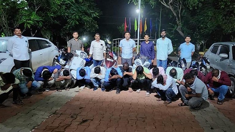 Chhatrapati Sambhajinagar Crime: Gambling Den Busted In Savangi; Two Minor Girls Kidnapped From...