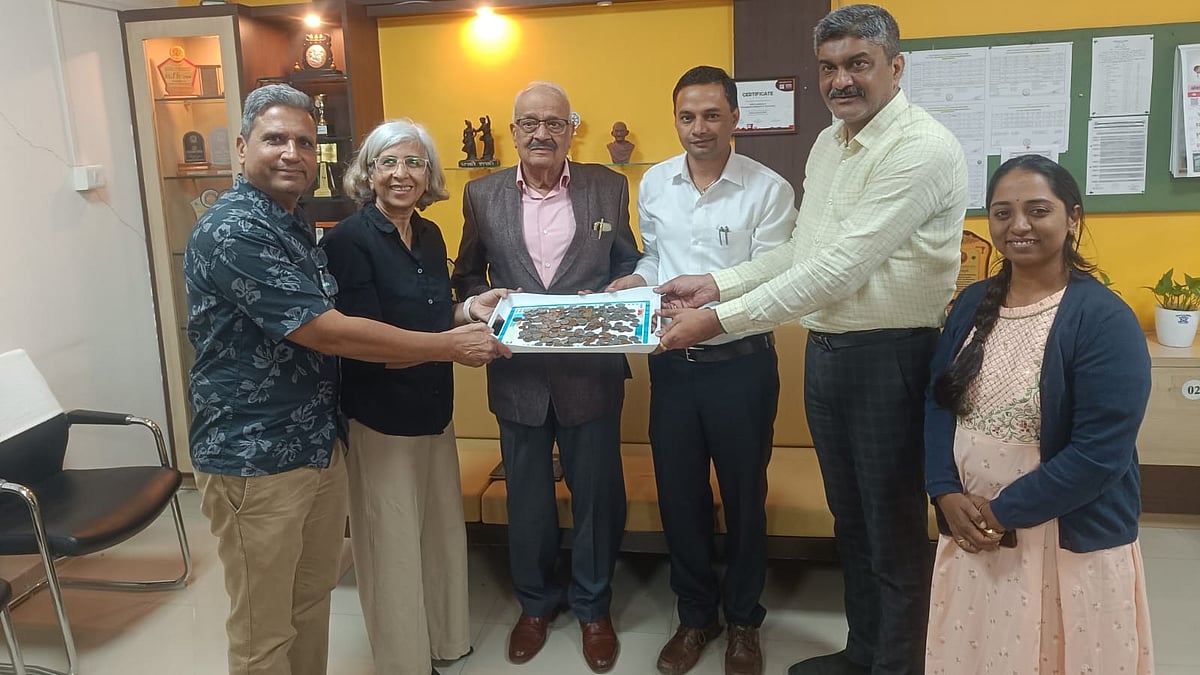 Professor Dr Sunita Pathak Donates 275 Foreign Coins To Educational Heritage Museum In Maharashtra's...