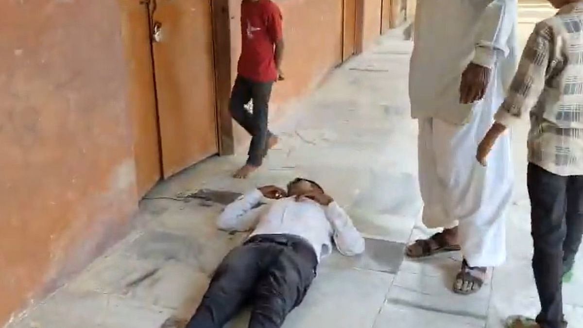 Rajasthan: Drunk Teacher Found Sleeping In School Gallery; Had Earlier Written Phone Number On Student’s Notebook; Video Goes Viral