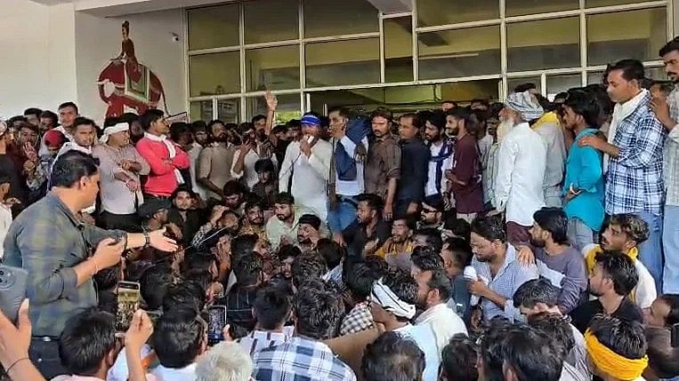 MP News: Thousands Of Farmers Protest Outside Sheopur Collector’s Office; Demand Crop...