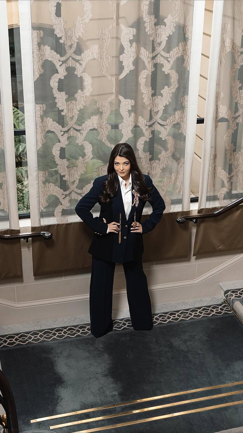 Aishwarya Rai Turns 52! Looks Ravishing In Corporate Attire: SEE PICS