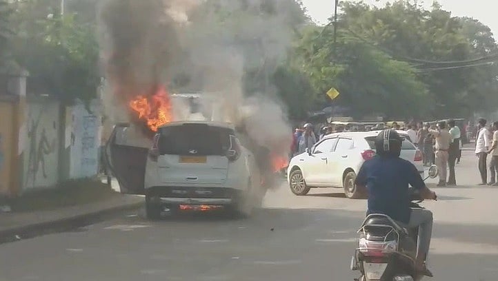 MP News: Moving SUV Catches Fire In Gwalior; Women & Children Rescued Safely