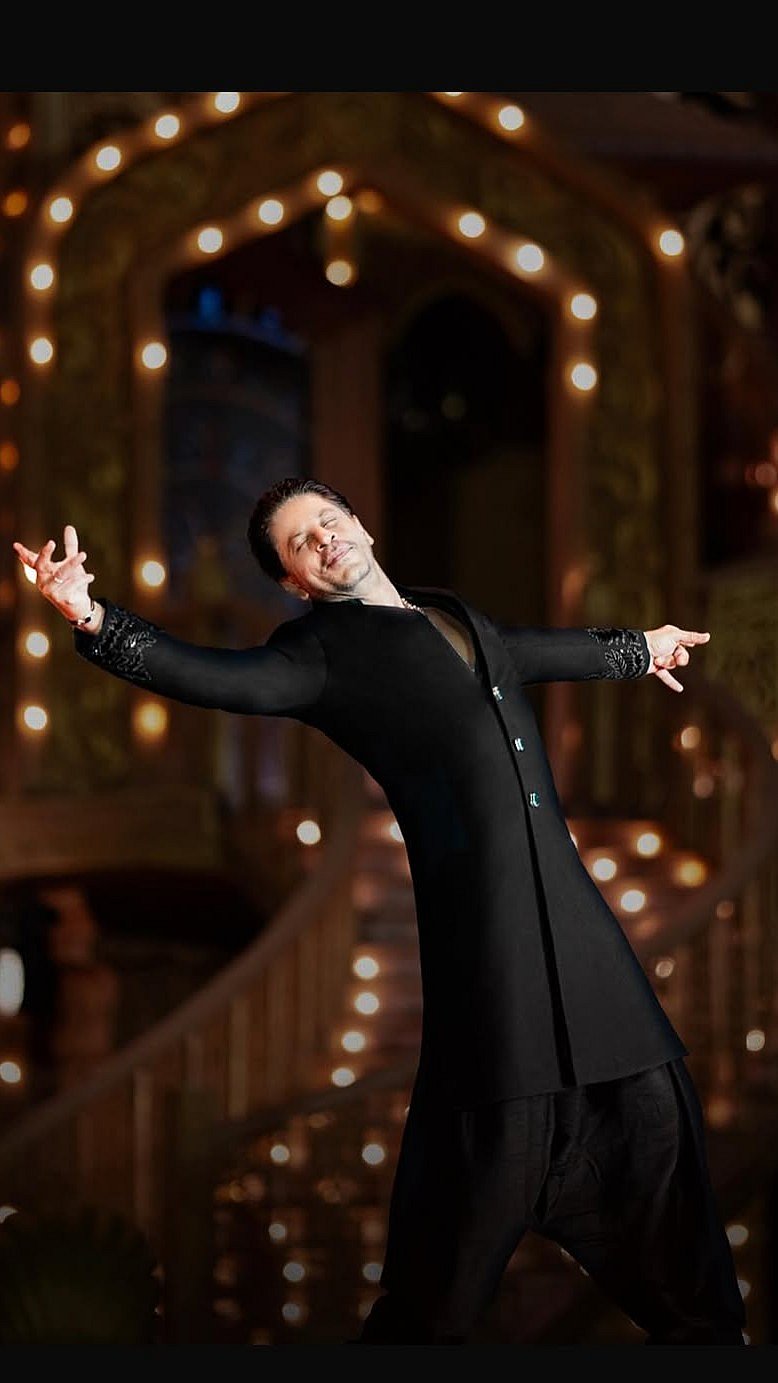 Shah Rukh Khan Turns 60! Times When Bollywood’s Badshah Redefined Classic Men’s Fashion