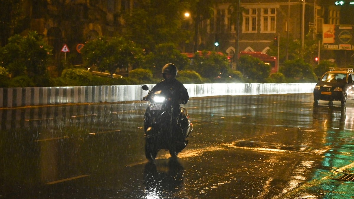 Weather Update: Unseasonal Rainfall To Continue This Week; Mumbai Temperatures Dip Below Normal 