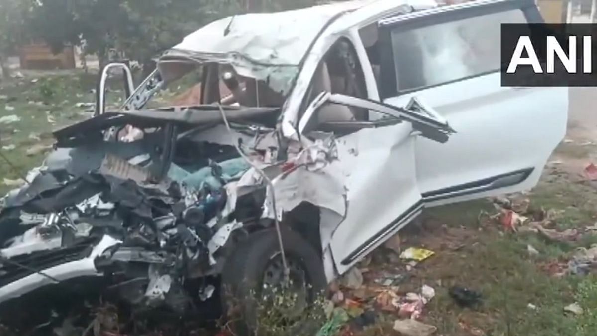 Uttar Pradesh Accident: 6 Killed, 2 Injured In Tragic Car-Truck Collision In Barabanki; Video...