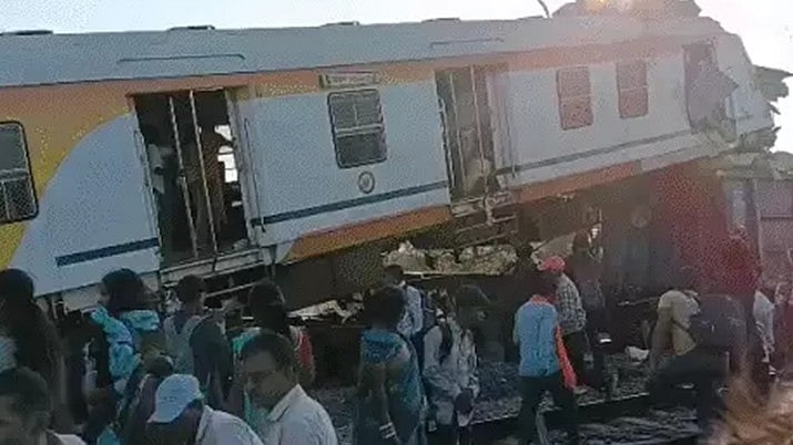 Chhattisgarh News: 4 Dead, Several Injured As Passenger Train Collides With Goods Train Near Bilaspur - VIDEO 