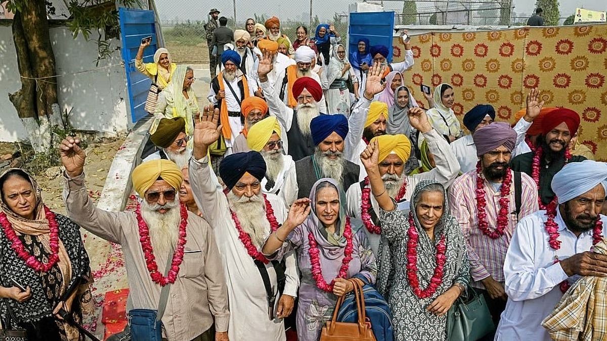 Pakistan Turns Back 12 Hindu Pilgrims En Route To Nankana Sahib For Parkash Purab