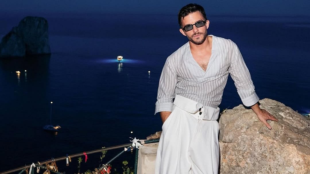 Bridgerton's Jonathan Bailey Is The Sexiest Man Alive! Makes History By Becoming First Openly Gay Actor Holding The Title 