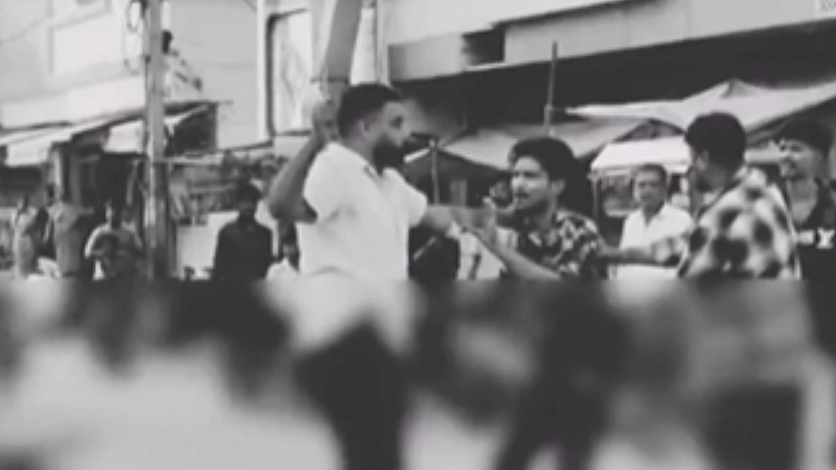 Hyderabad Shocker: Youth Brutally Stabbed 6 Times By Friend In Middle Of Road - VIDEO