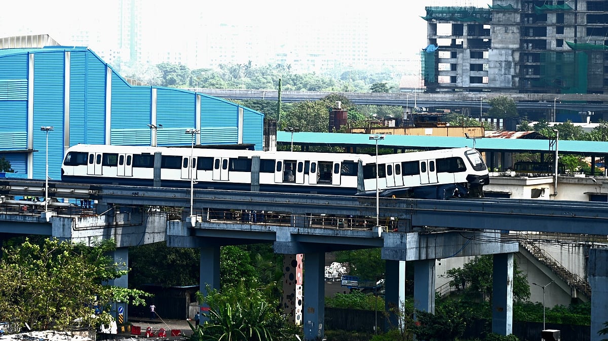 Mumbai Monorail Derails During Test Run At Wadala Depot, Sparks Fresh Safety Concerns - VIDEO 