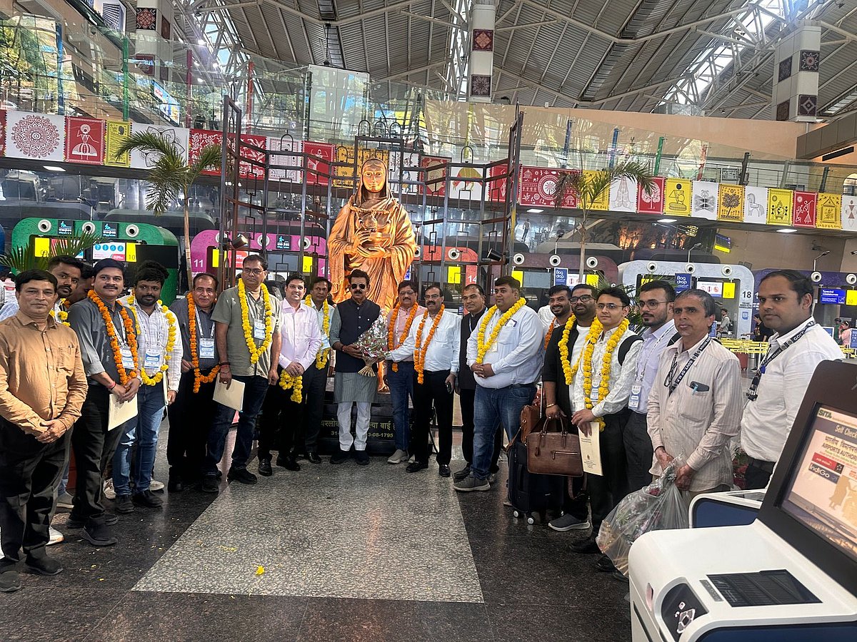 Indore News: Pharma Units’ Owners On 2-Day Hyderabad Pharma Sez; 18-Member Team Of MP Pharma...