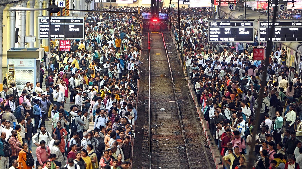 Mumbai Locals Disrupted As Railway Workers Stage Protest Against FIR In Mumbra Accident Case