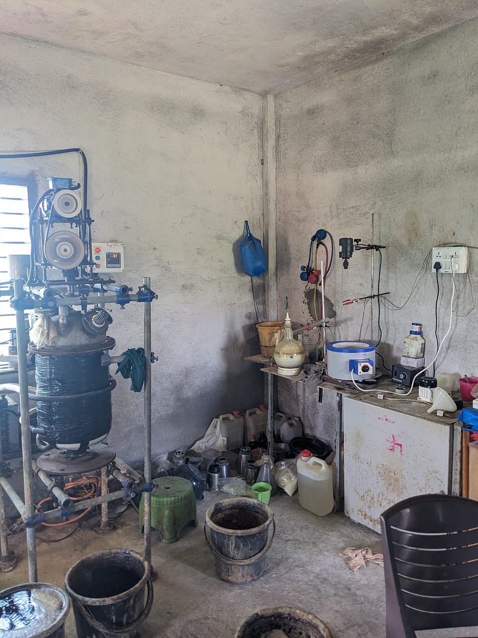 Operation White Cauldron: DRI Busts Illegal Alprazolam Factory In Gujarat, Seizes Drugs Worth ₹22 Crore