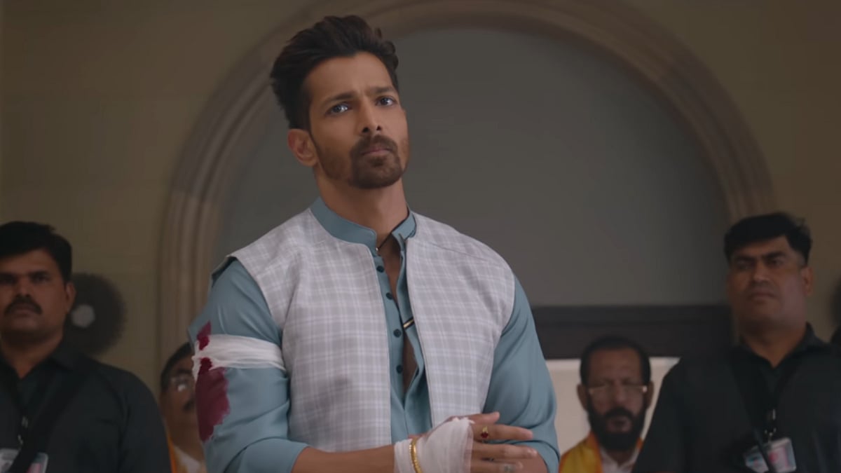 'Shirt Ke Upar Dressing': Doctor Trolls Harshvardhan Rane-Sonam Bajwa Starrer Ek Deewane Ki Deewaniyat 