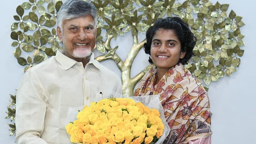 Andhra Pradesh's Bumper Reward For Shree Charani! India Star To Receive ₹2.5 Cr, House & Government Job After Women's World Cup Success 