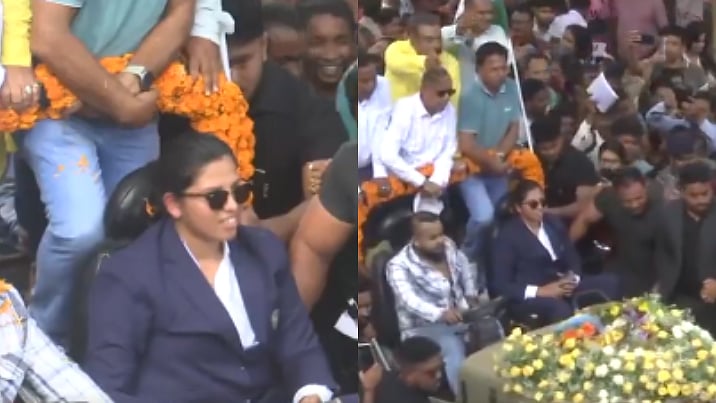 Richa Ghosh Mobbed By Fans As World Cup Winner Receives Rousing Welcome; Video