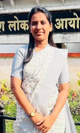 Priya Agarwal, Satna (selected deputy collector)