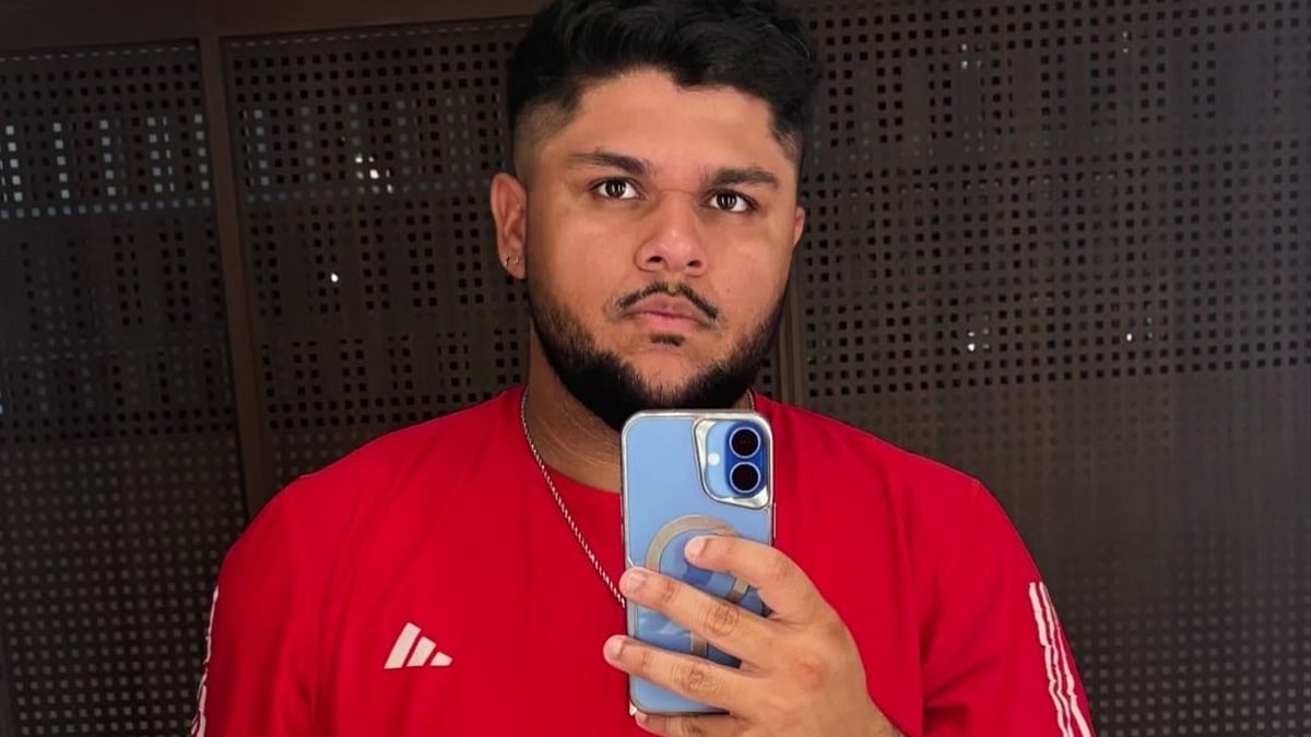 ‘59kg Biryani Ka Lalach Do...’: Netizens Troll Pakistan Wicketkeeper-Batter Azam Khan Over His Mark Wood Bouncer Confession 