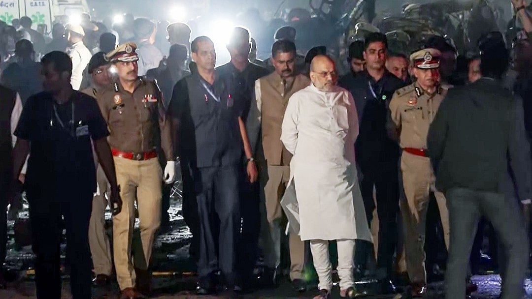 Delhi Blast: Union Home Minister Amit Shah Visits Red Fort Metro Station - VIDEO 