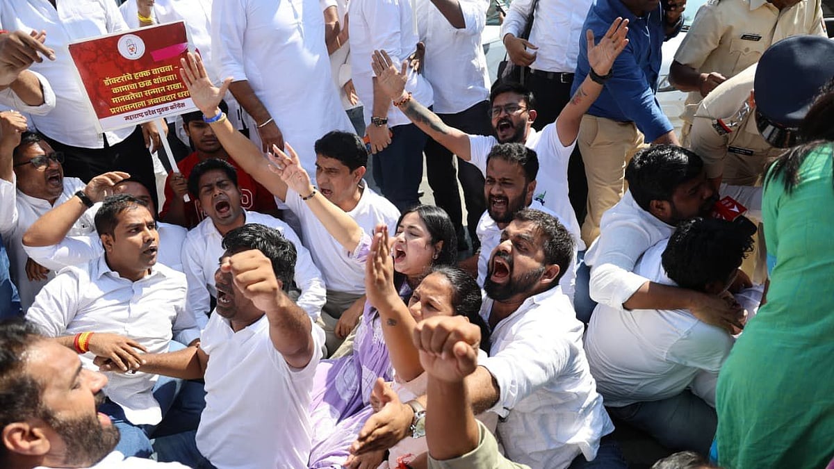 Youth Congress Stages Massive Protest In Mumbai Over Dr Sampada Munde’s Death 