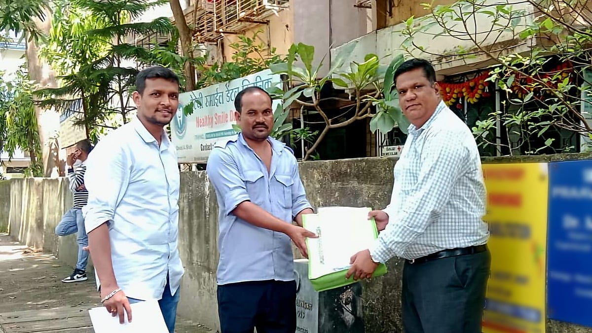 Image_Security Guard’s Quick Action Saves Lives  Prevents Major Gas Mishap in Vile Parle | 